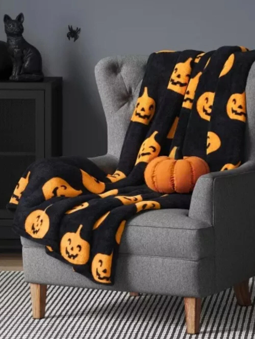 Hyde and EEK! Halloween Pumpkins Throw Blanket Black/Orange 60x50